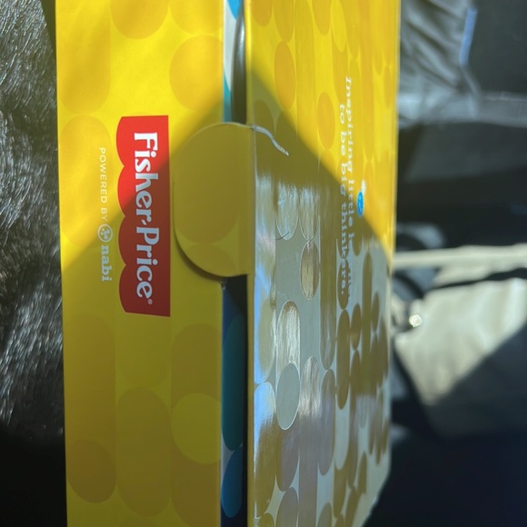 It’s new not broken, great condition,need to sign in a google account to use it - Picture 2 of 7